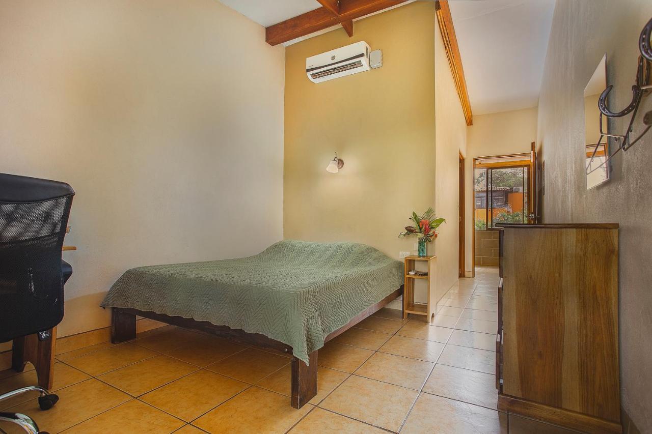 Hotel La Hacienda Quesada  Bagian luar foto