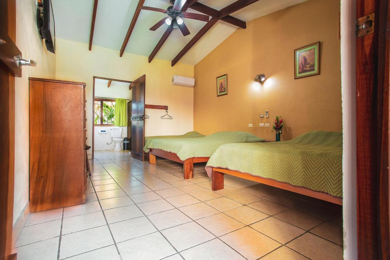 Hotel La Hacienda Quesada  Bagian luar foto