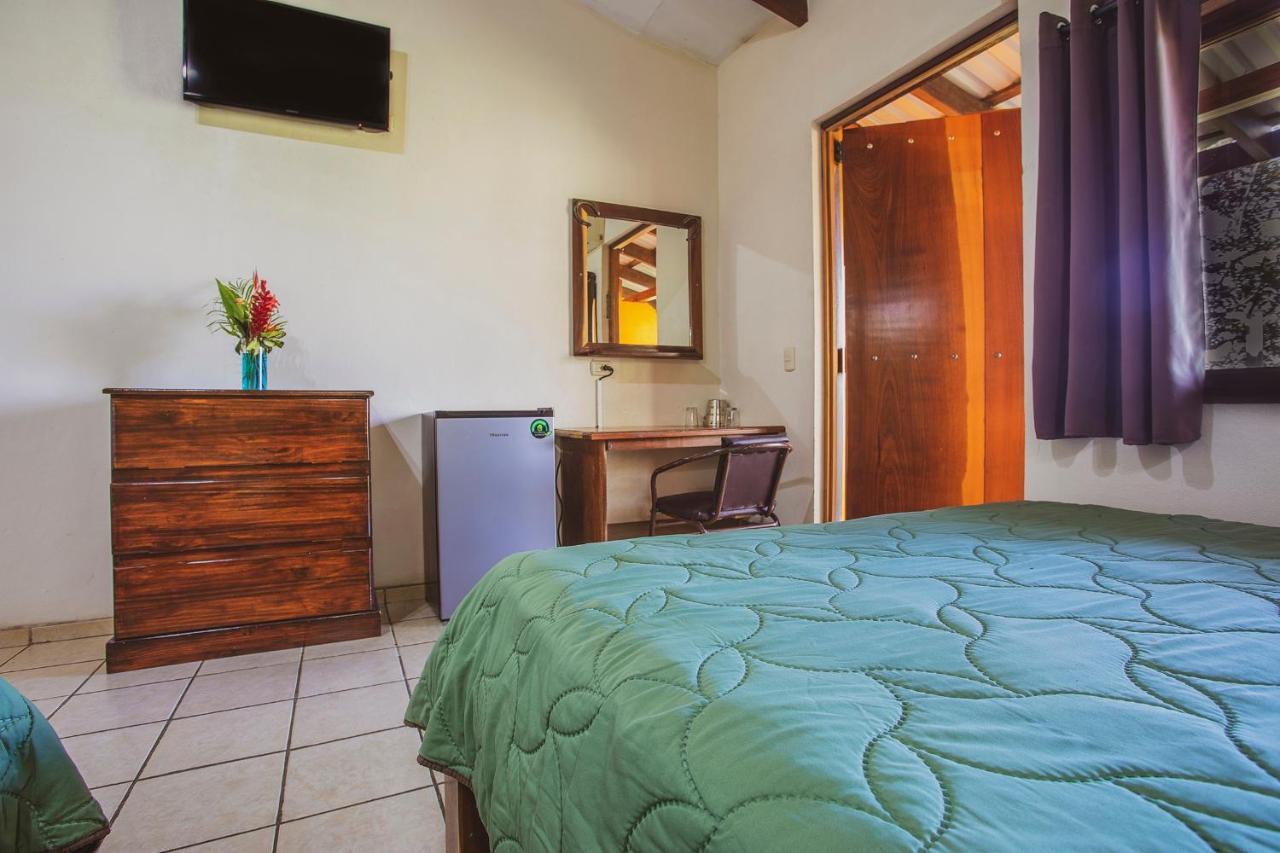 Hotel La Hacienda Quesada  Bagian luar foto