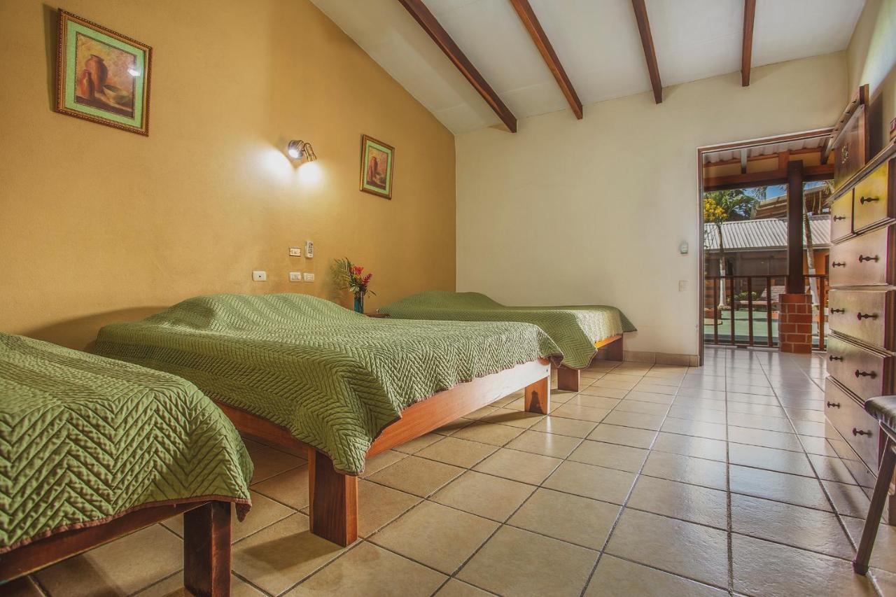 Hotel La Hacienda Quesada  Bagian luar foto