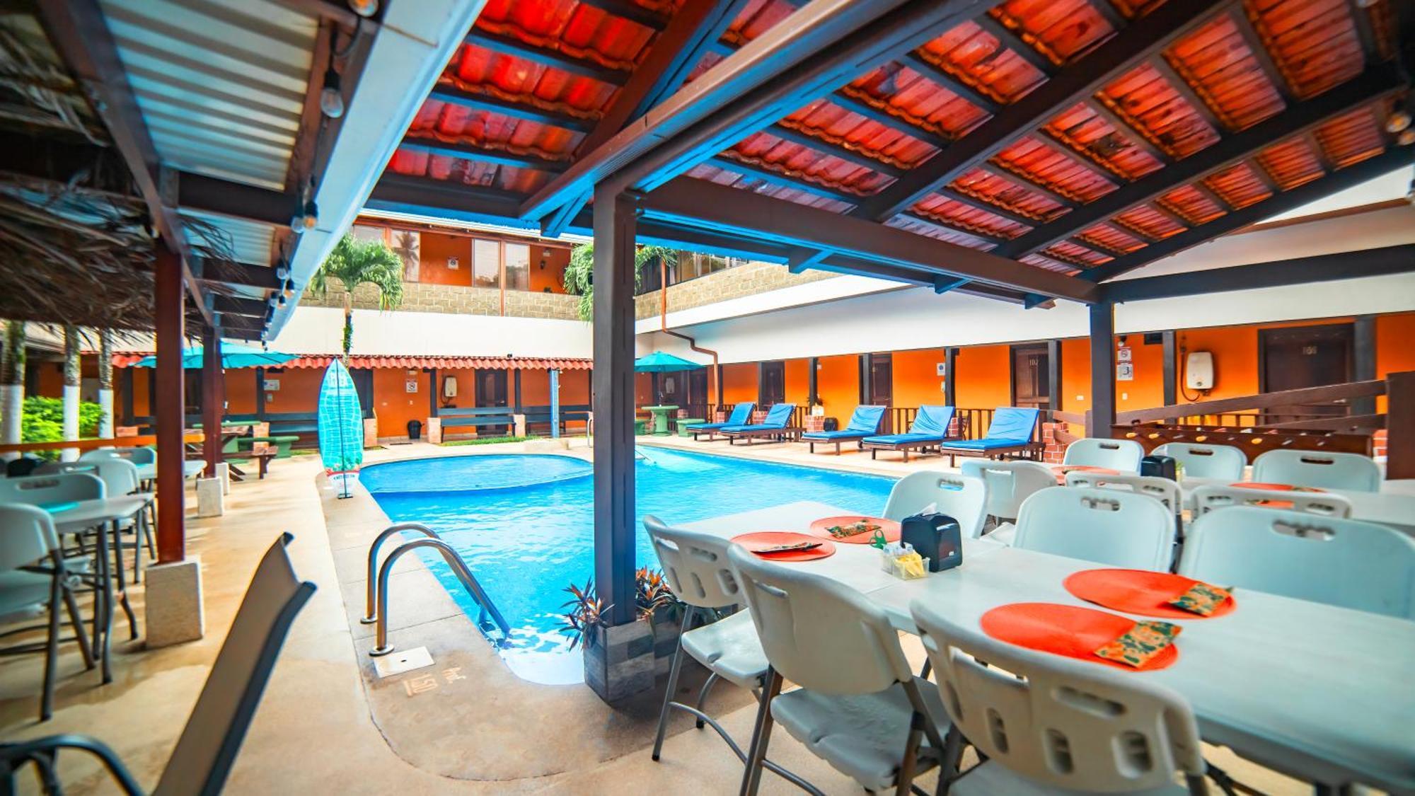 Hotel La Hacienda Quesada  Bagian luar foto