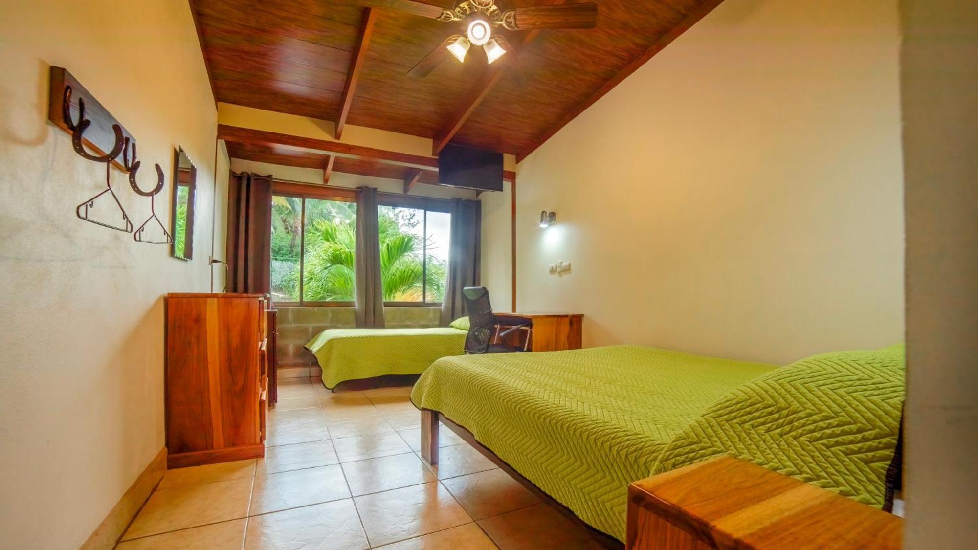 Hotel La Hacienda Quesada  Bagian luar foto